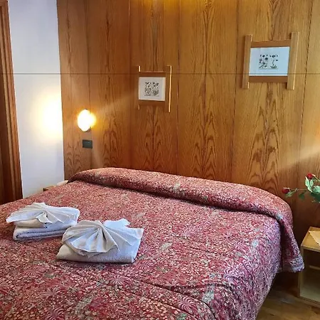 Hotel Monti Pallidi 3*